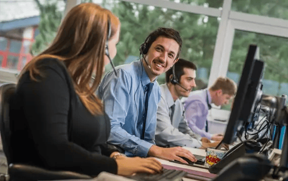 Customer Support ScaleMaxWidthWzU2OF0 13.38.25